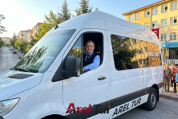 Dikmen Akpınar ve İlker Mahallesinde Velilerin İçini Rahatlatan Öğrenci Taşımacılığı Standartları